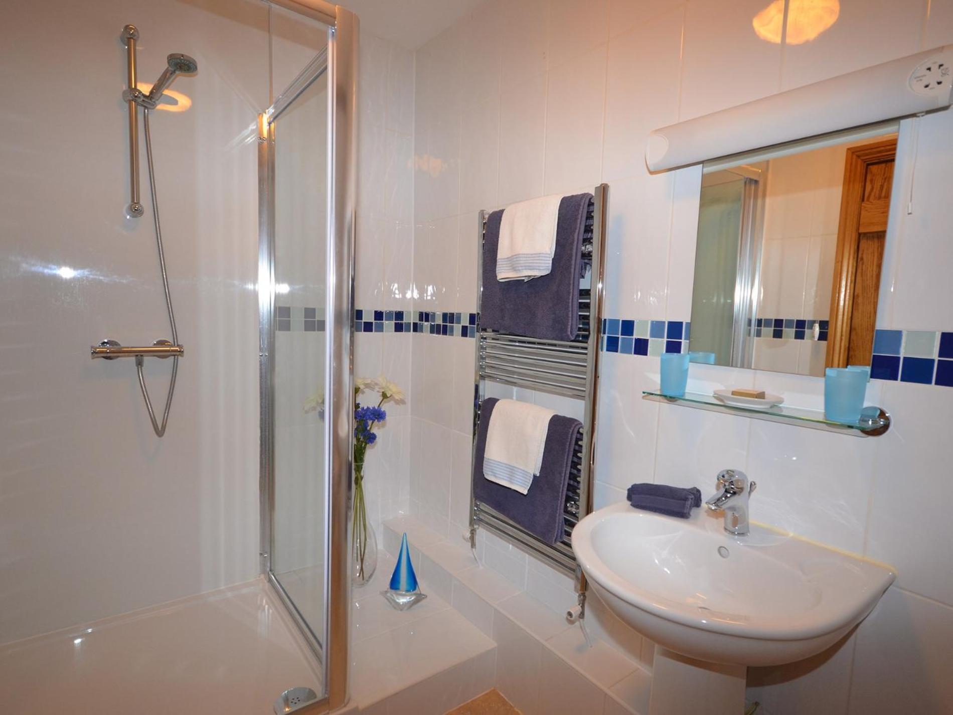 2 Bed In Bridgwater Rexba Villa Spaxton Exterior photo