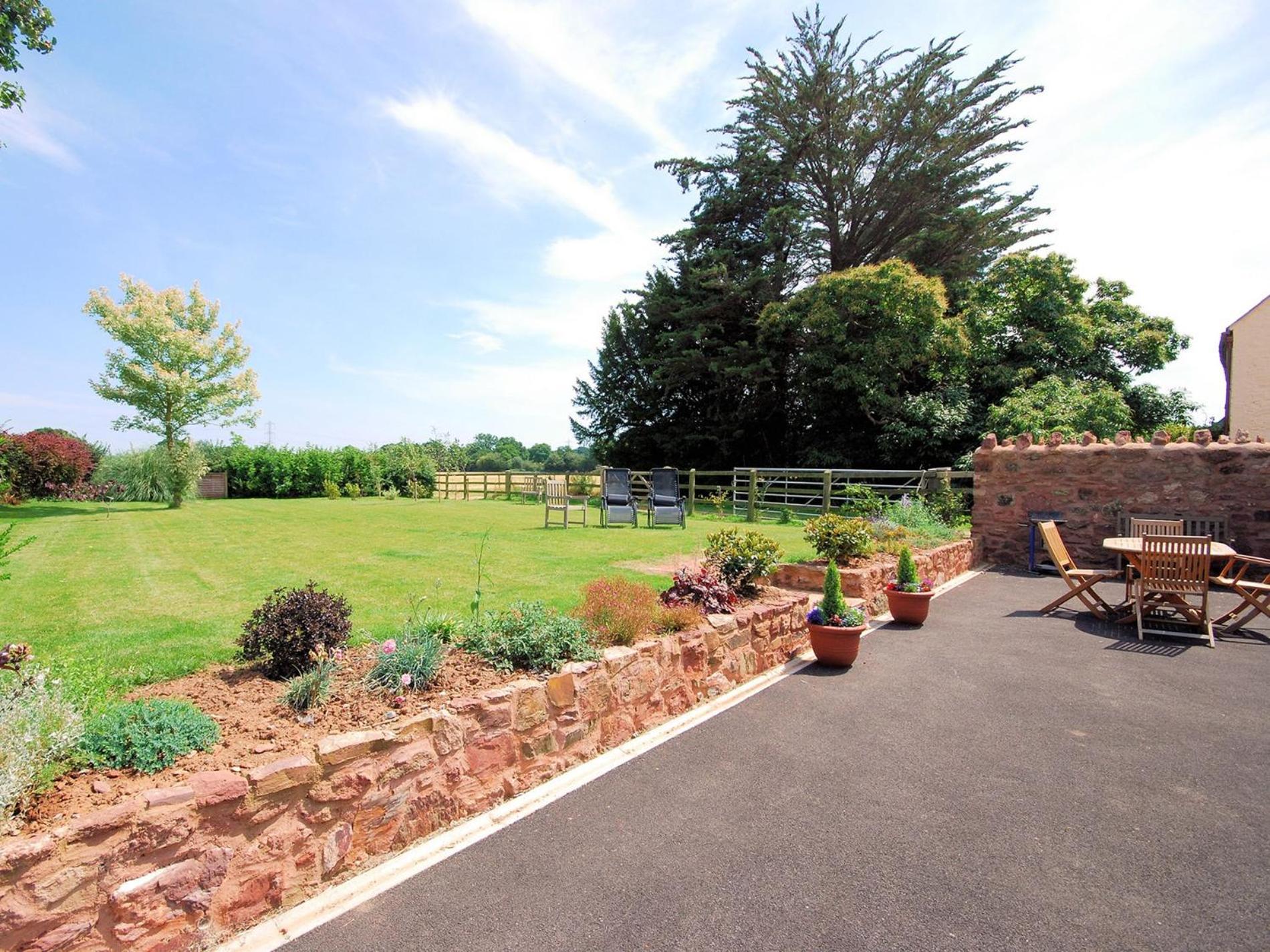 2 Bed In Bridgwater Rexba Villa Spaxton Exterior photo